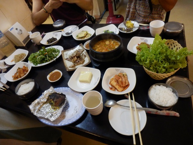 カンボジアで日本男児と韓国料理